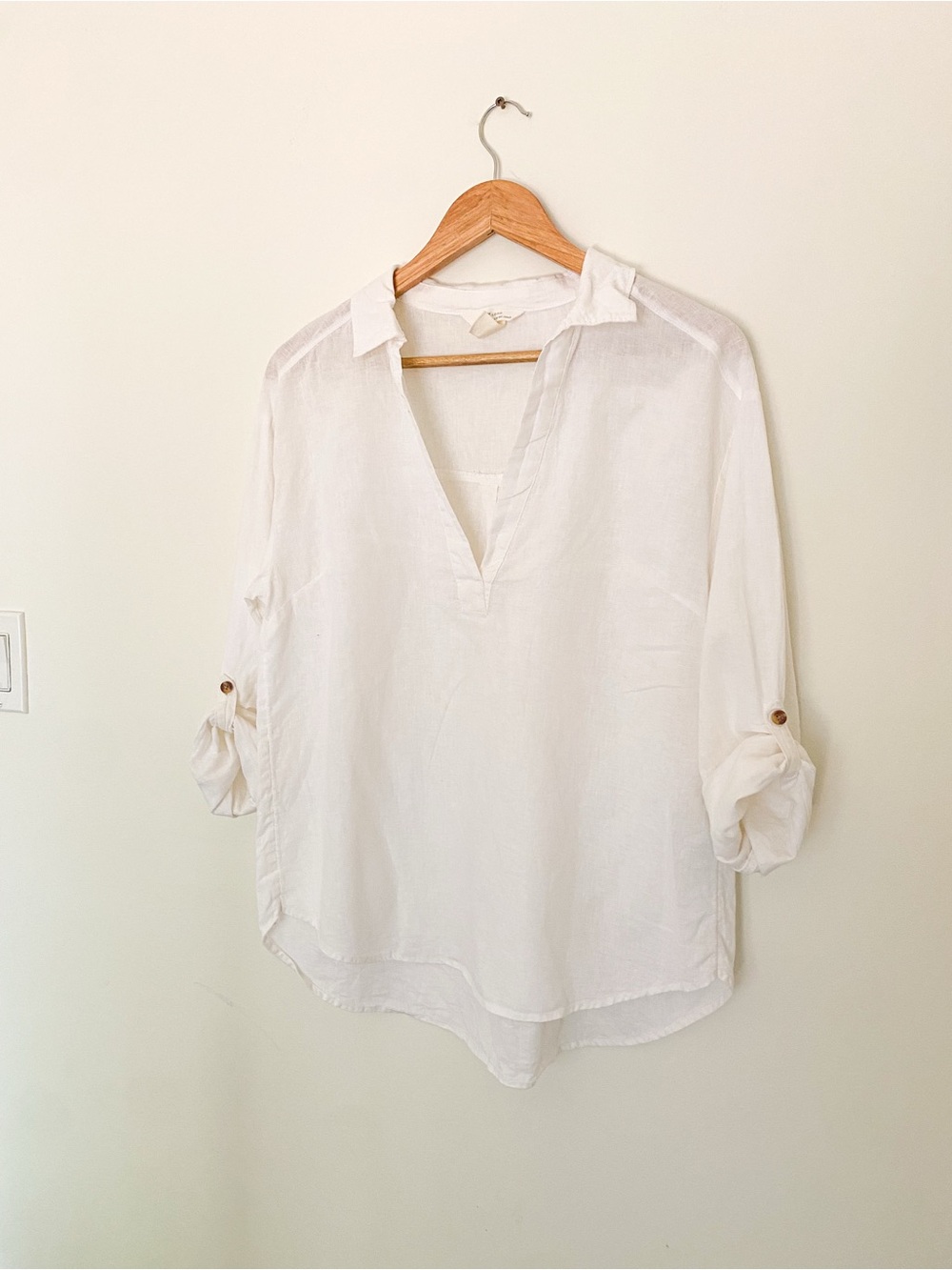 H&M | Linen Cotton Blend Top | White V-Neck Roll-Tab Blouse | Bohemian Earthy - Picture 2 of 7